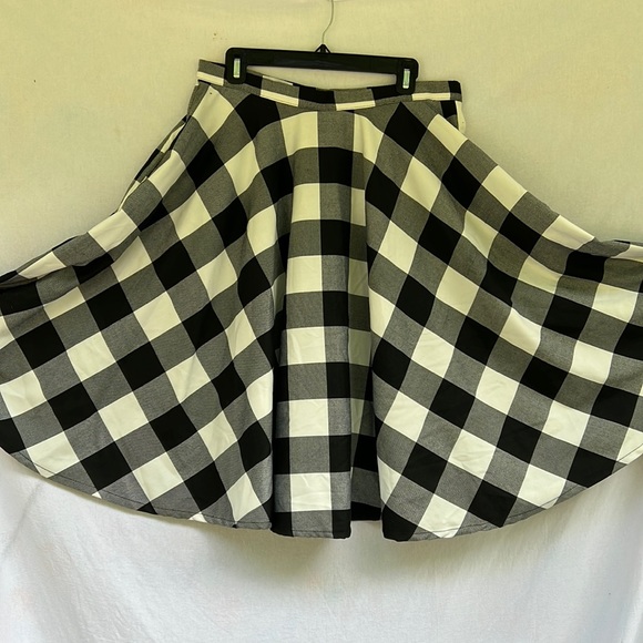 Unique Vintage Magnolia Park Black and White Buffalo Check Circle Skirt Size XL - Picture 2 of 3